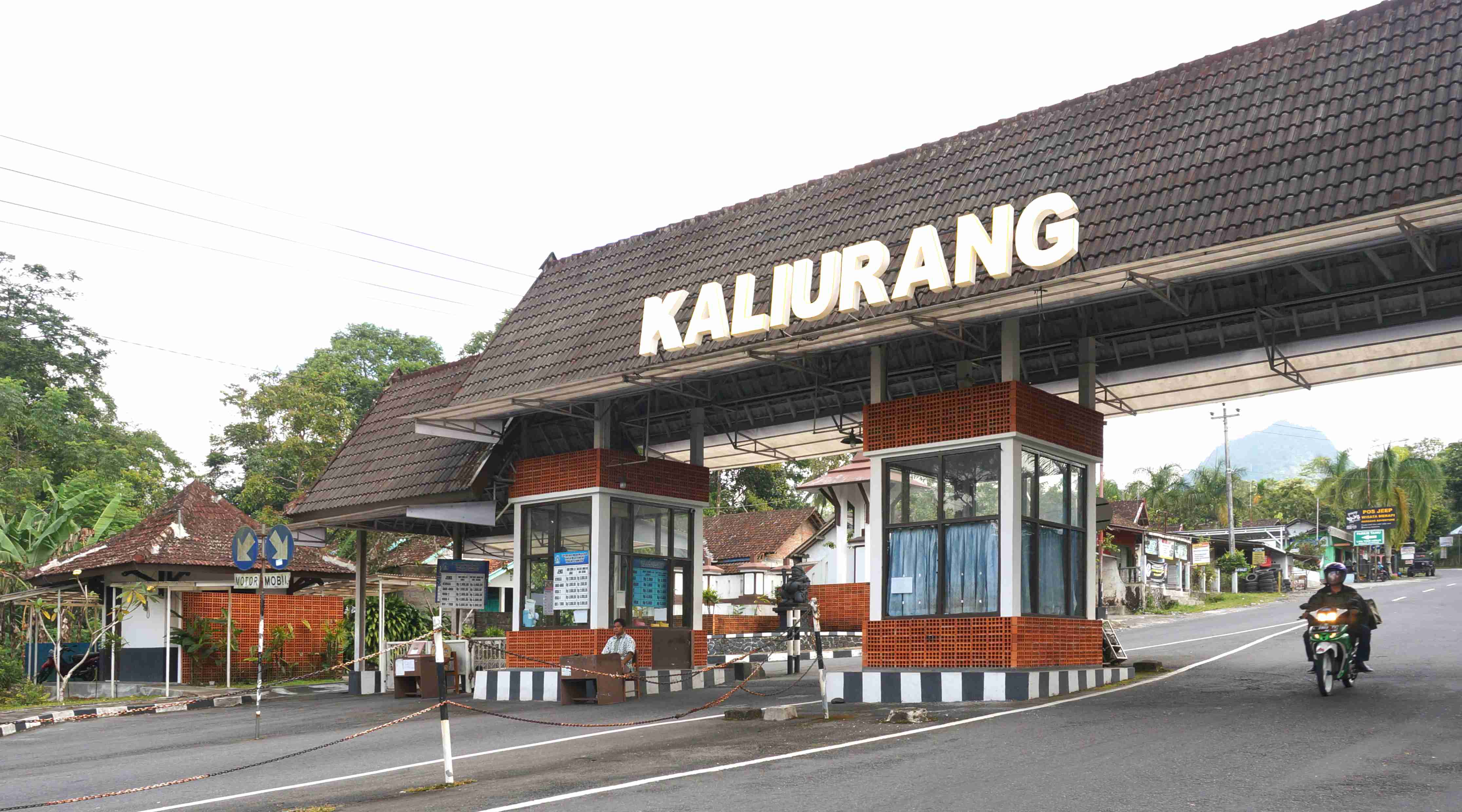 Terra | Gerbang Kaliurang Yogyakarta, image 6